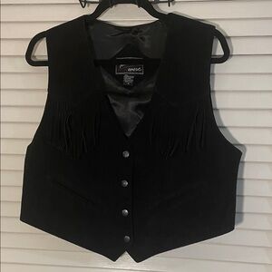 Match Me West Black Suede Fringe Front/Back Western Slant Pocketed Vest